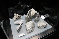 Метеоритные камни обнаруженные археологами в 1925 году во время раскопок в карьере в Опаве-Кылешовицах (Фото: Кристина Макова, Чешское радио - Радио Прага)
